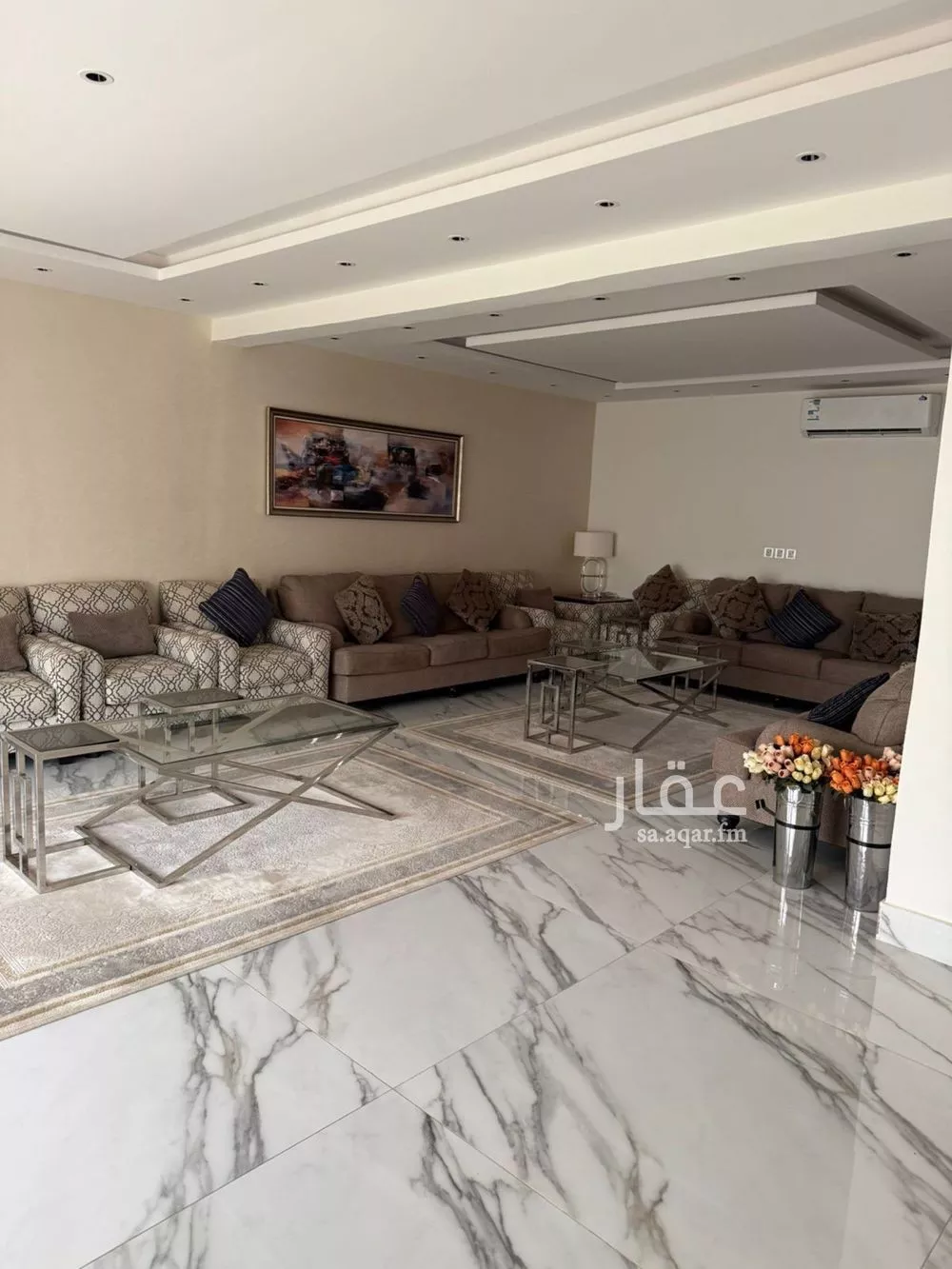 فيلا 5 غرف في العقيق 2