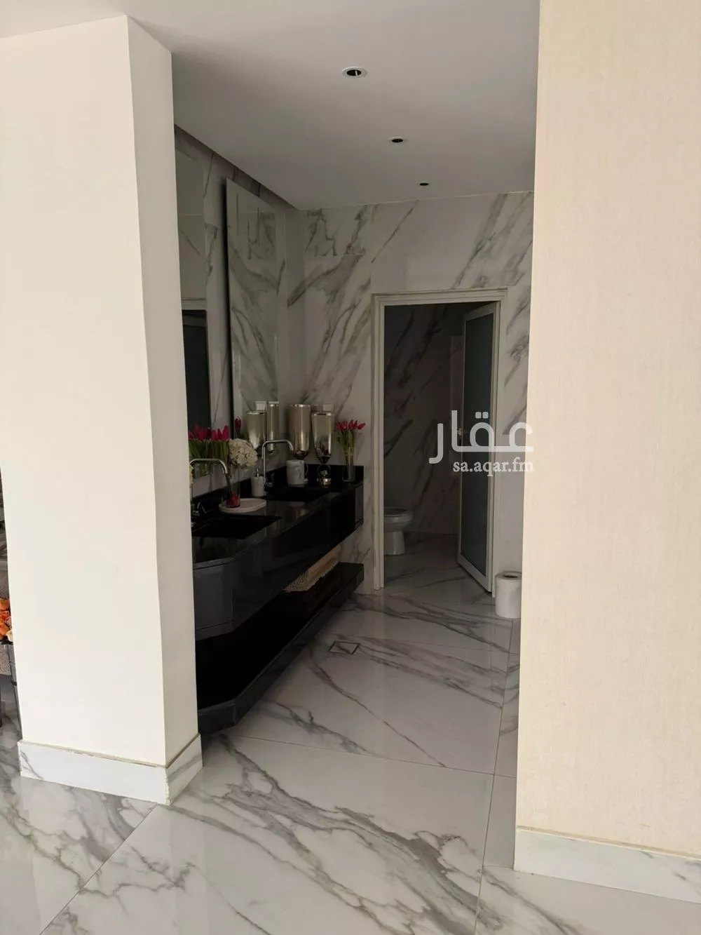 فيلا 5 غرف في العقيق 1