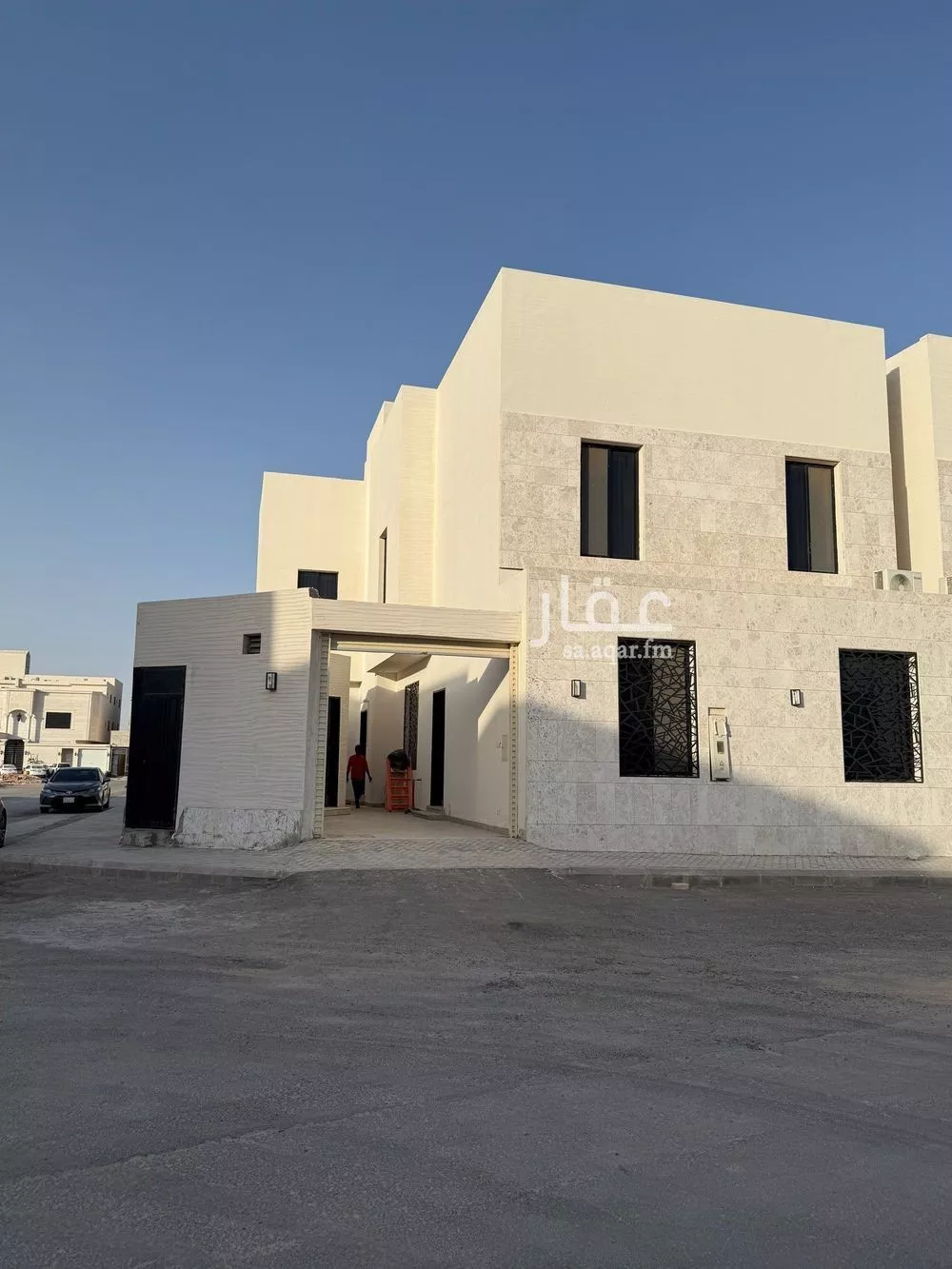 5 bedroom villa in Al Mahdiyyah 2