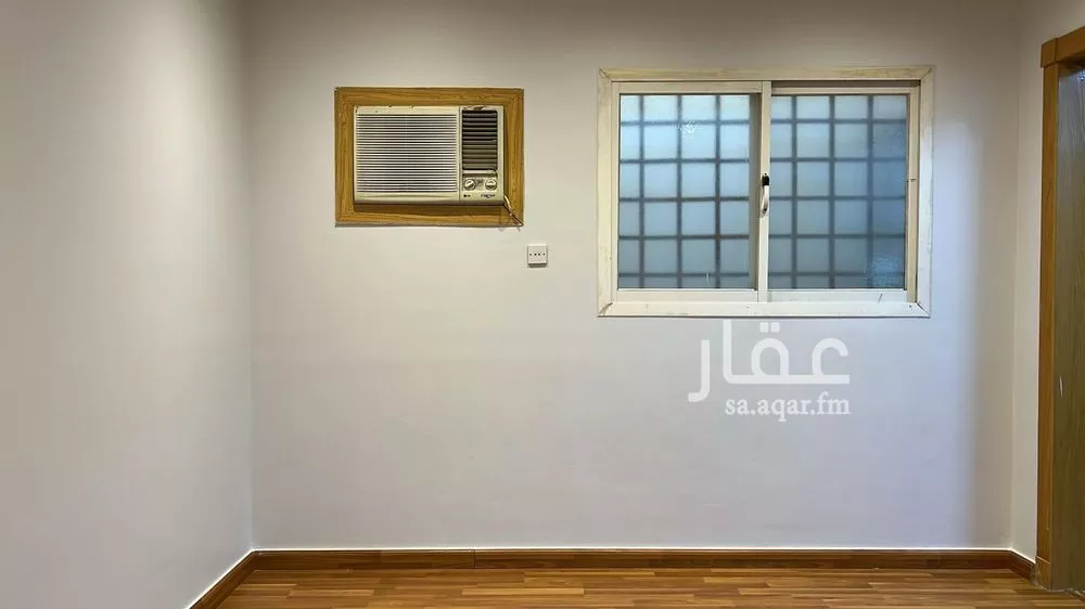 3 bedroom apartment in Ishbiliyah, Riyadh 8