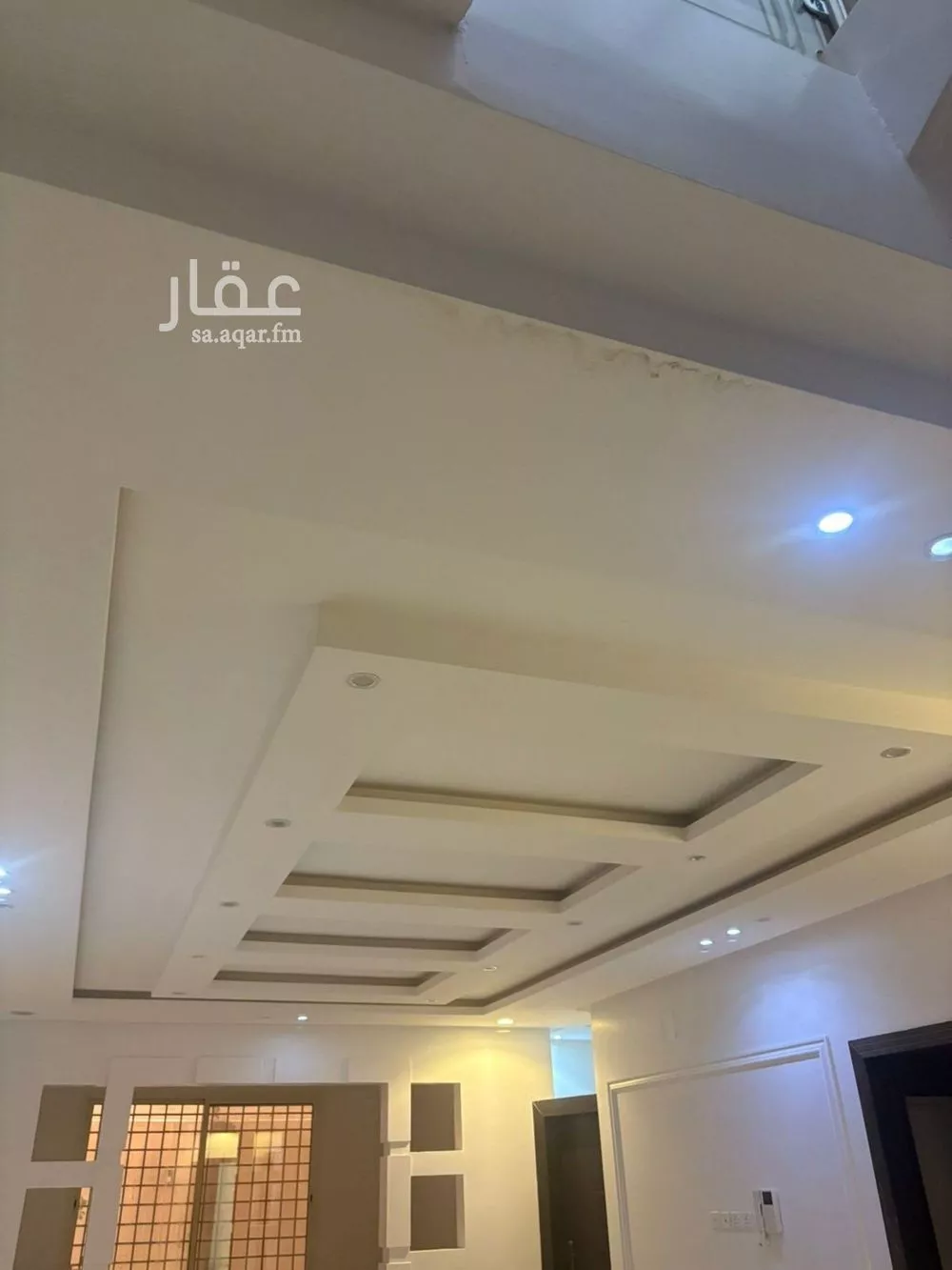 فيلا 5 غرف في النرجس 3