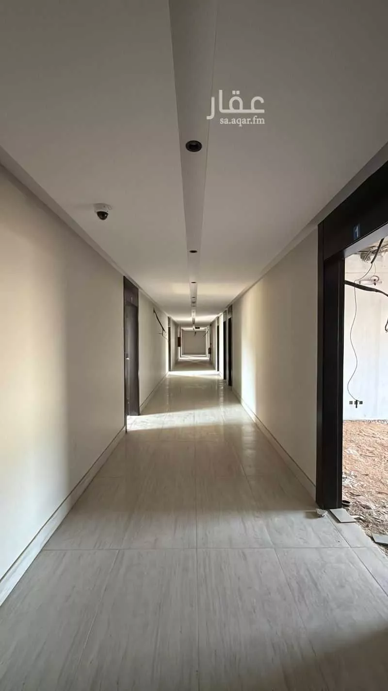 مكتب 2000 م² في العليا 3