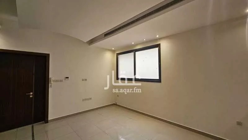 فيلا 5 غرف في الملقا 3