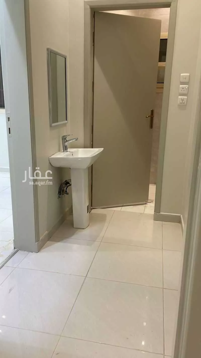 دور 3 غرف في الملقا 4