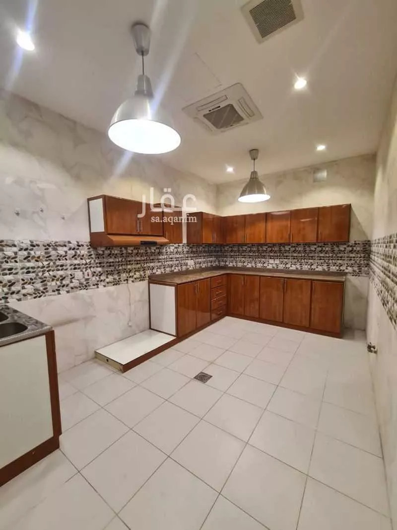 دور 4 غرف في الياسمين 1