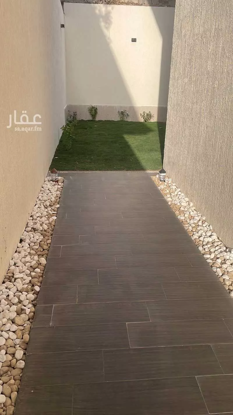 فيلا 5 غرف في الملقا 5