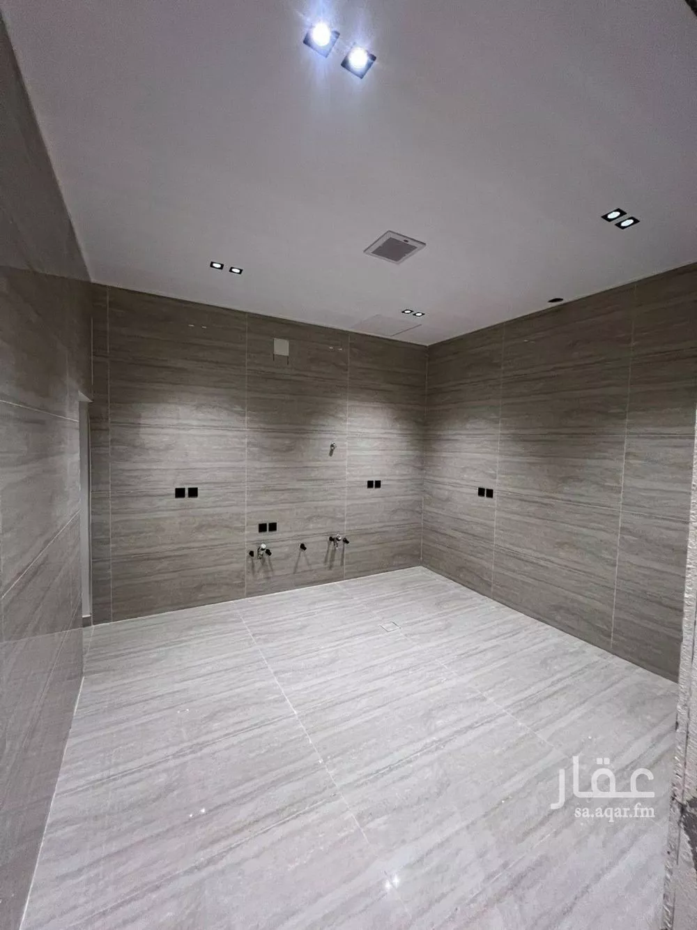 4 bedroom villa in Al Rimal 3