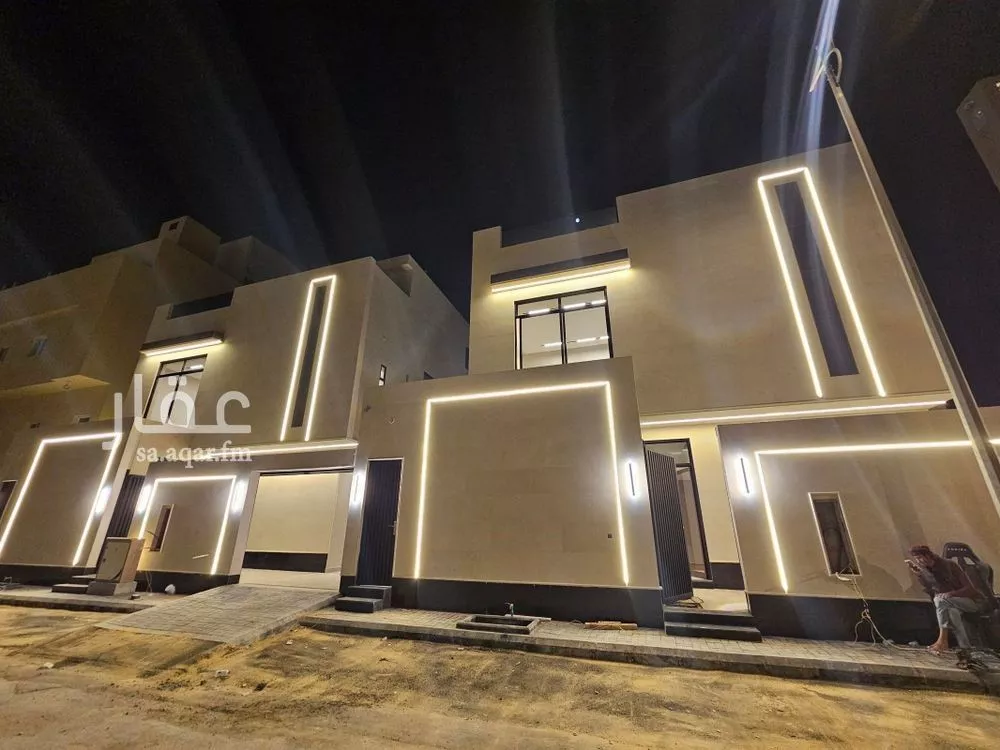 فيلا 4 غرف في العارض 1