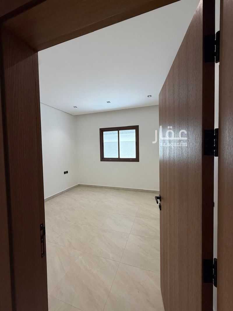 3 bedroom apartment in King Fahd, Riyadh 8