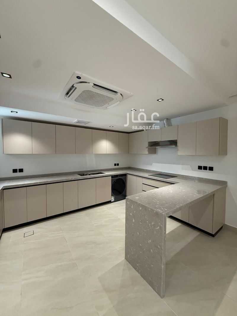 3 bedroom apartment in King Fahd, Riyadh 11