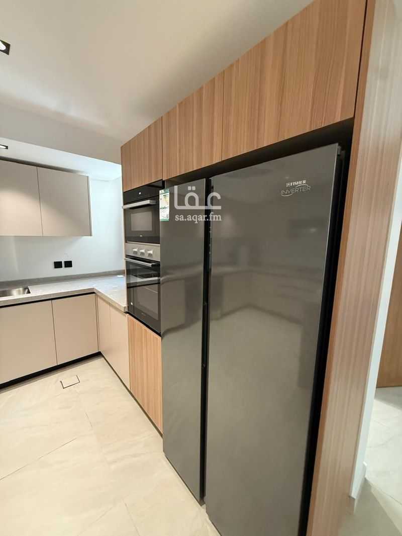 3 bedroom apartment in King Fahd, Riyadh 14