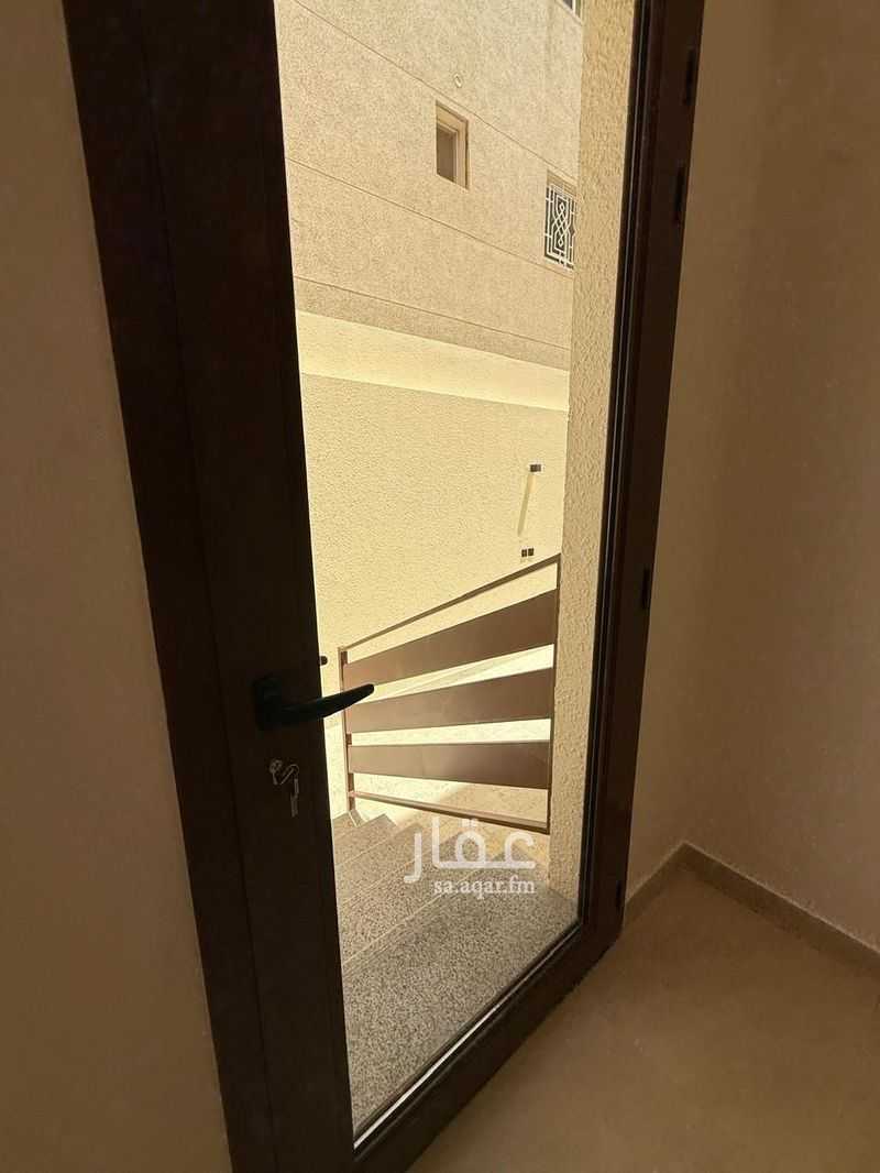 3 bedroom apartment in King Fahd, Riyadh 16