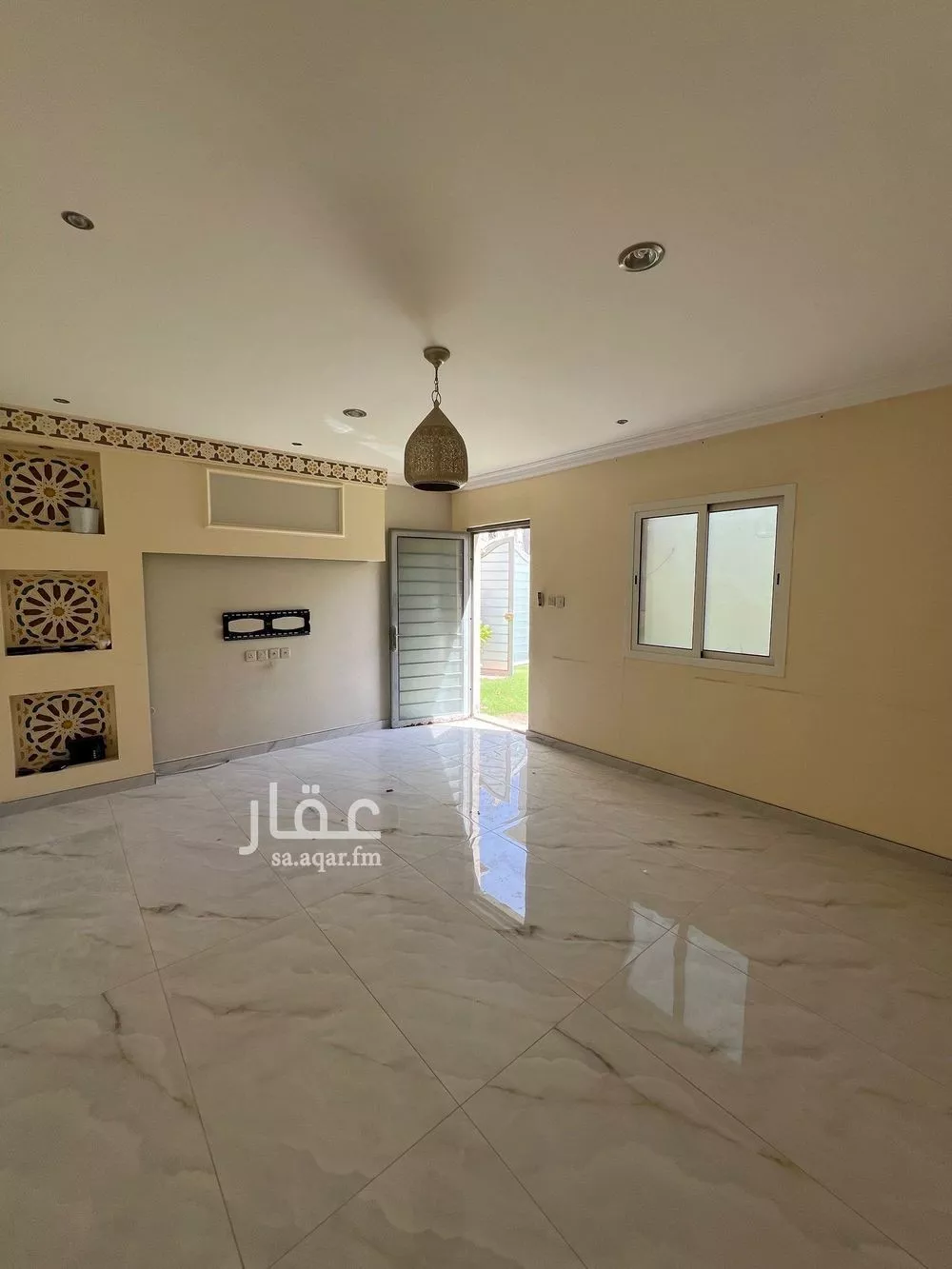 5 bedroom villa in Al Muntazah 2