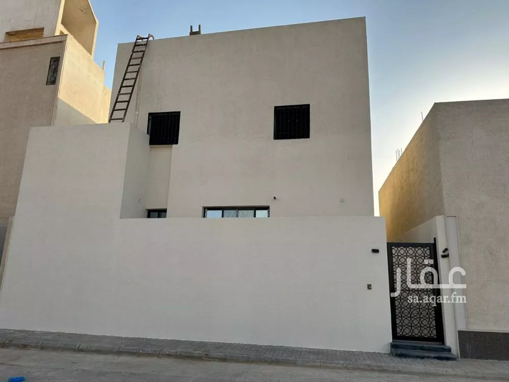 فيلا 5 غرف في ظهرة لبن 2