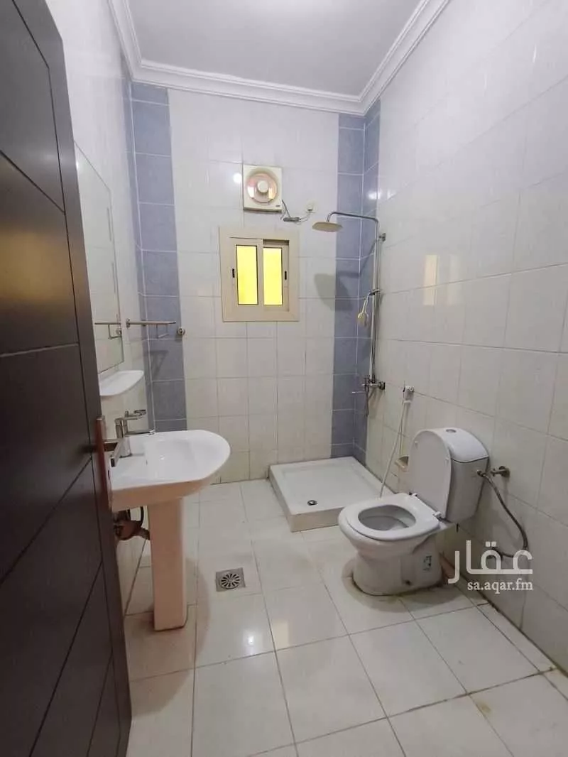 عمارة 704 م² في الصفا 5