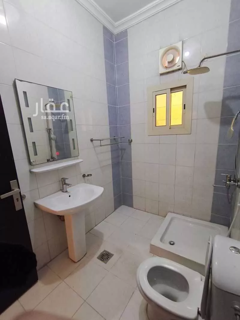 عمارة 704 م² في الصفا 4