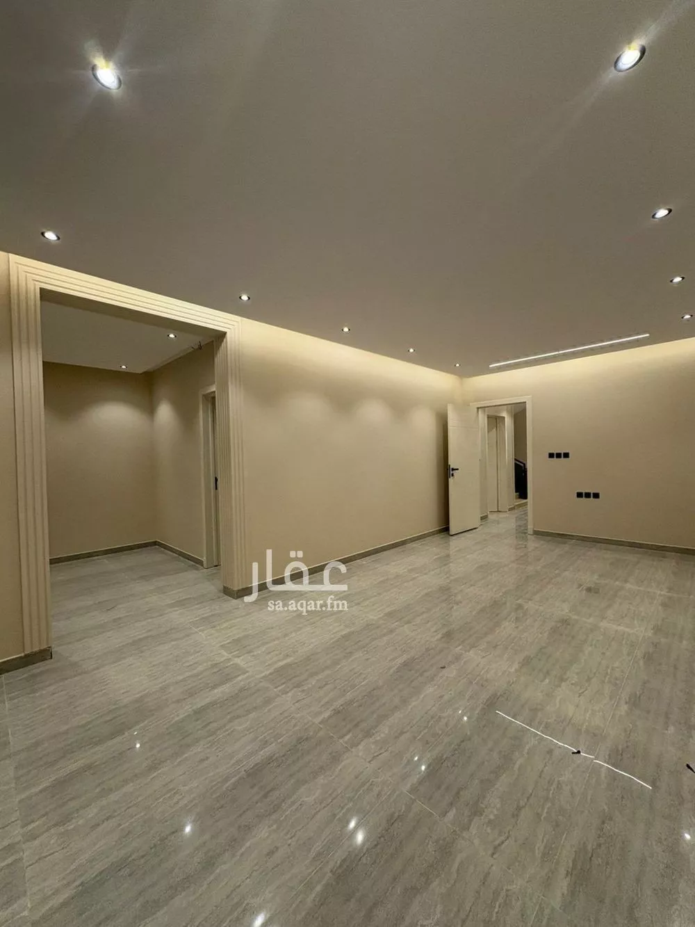 فيلا 6 غرف في العريجاء الغربية 3