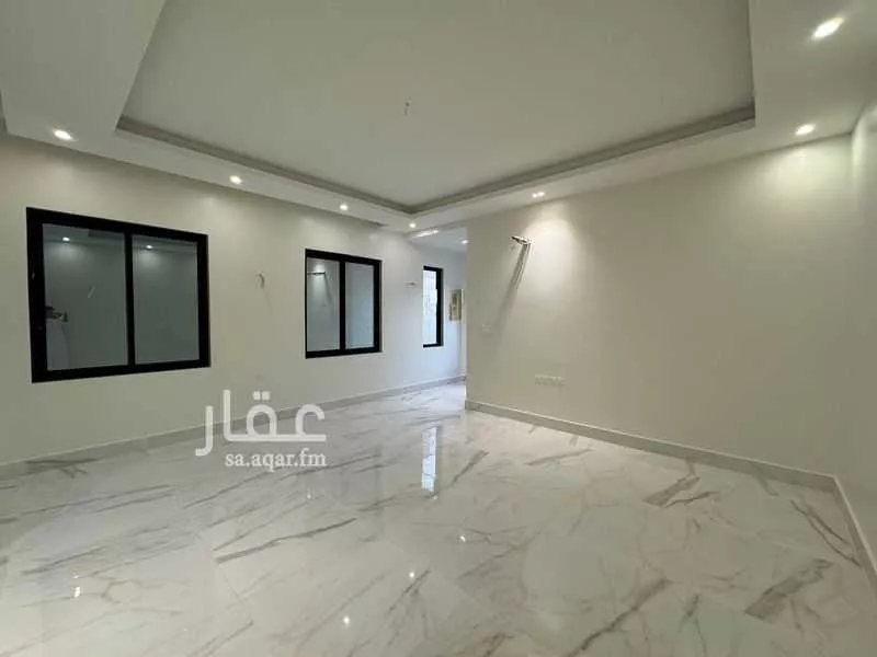 330 sqm building in Al Gharra 2