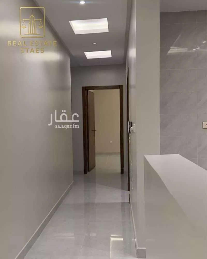 شقة 5 غرف في الواحة 4