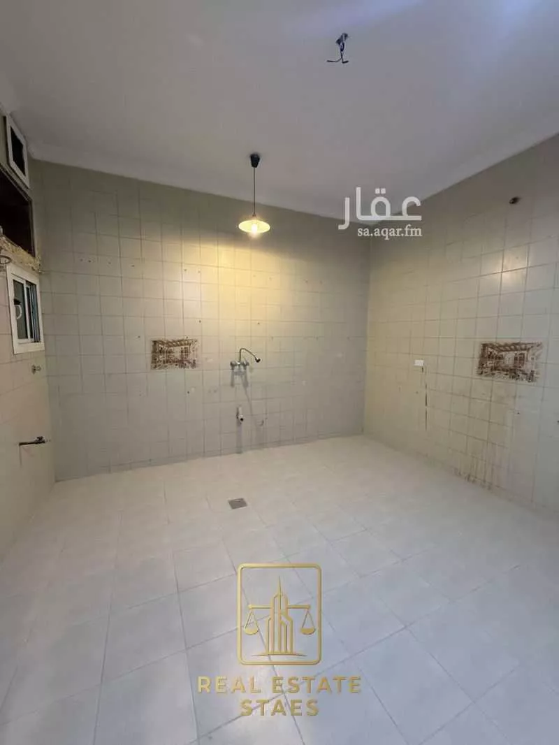 4 bedroom apartment in Al Nuzhah 2