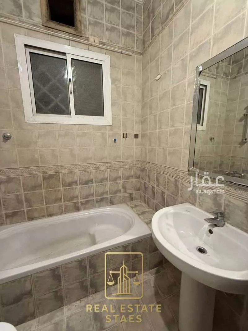4 bedroom apartment in Al Nuzhah 3