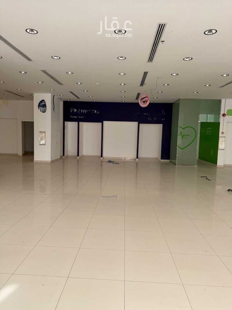shop in Al Rabie, Riyadh 3