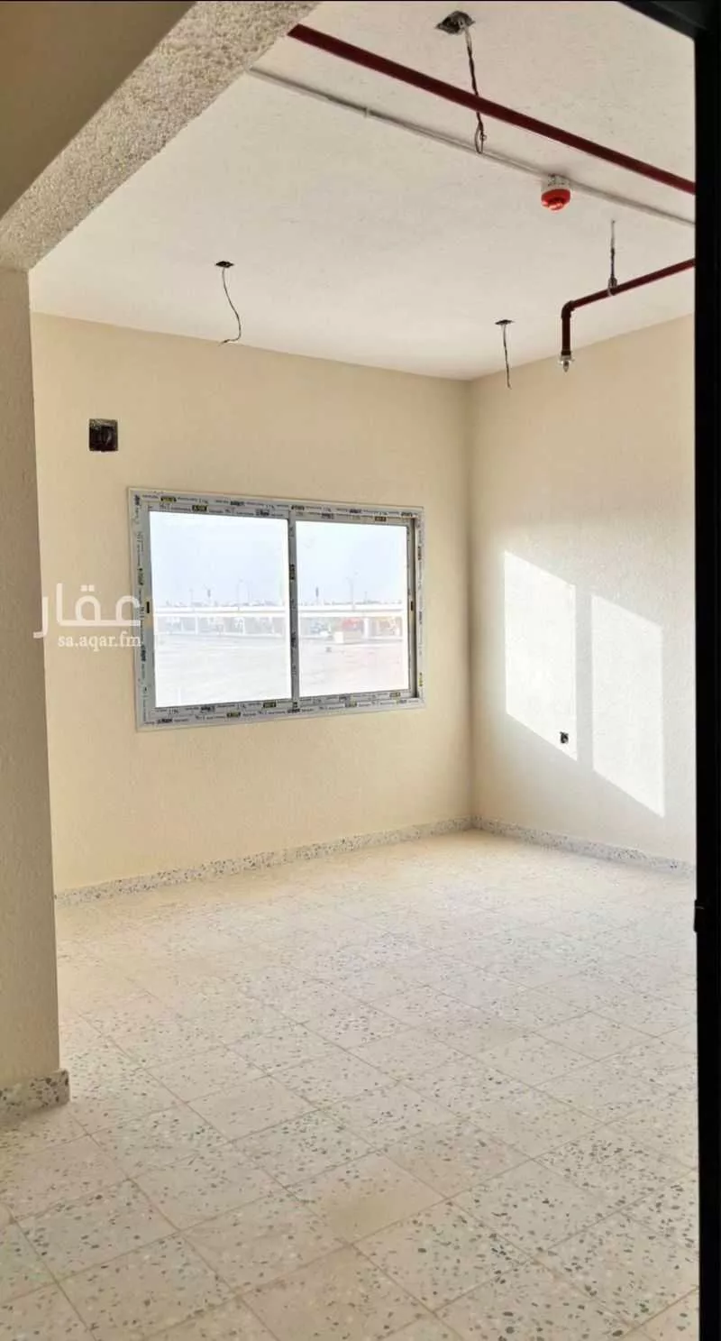 عمارة 1500 م² في المصانع 5