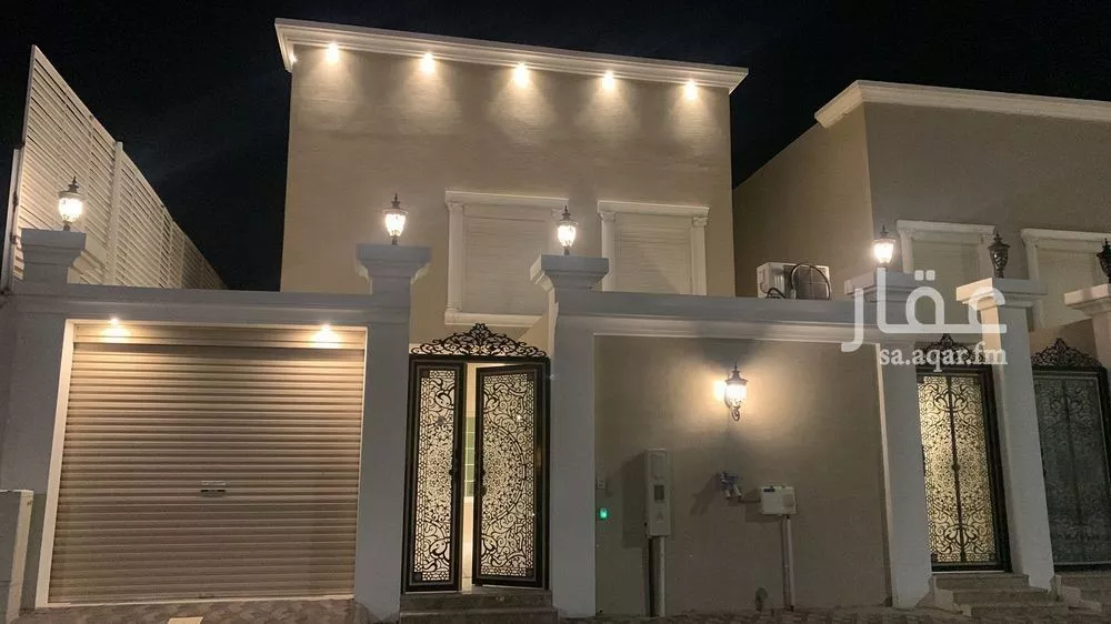 فيلا 10 غرف في الامواج 1