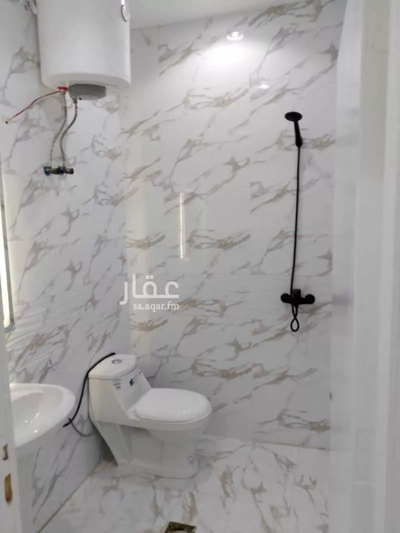 شقة 1 غرف في الخليج 4