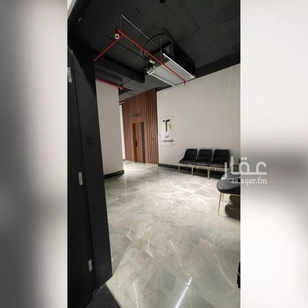 105 sqm office in Al Sawari 5