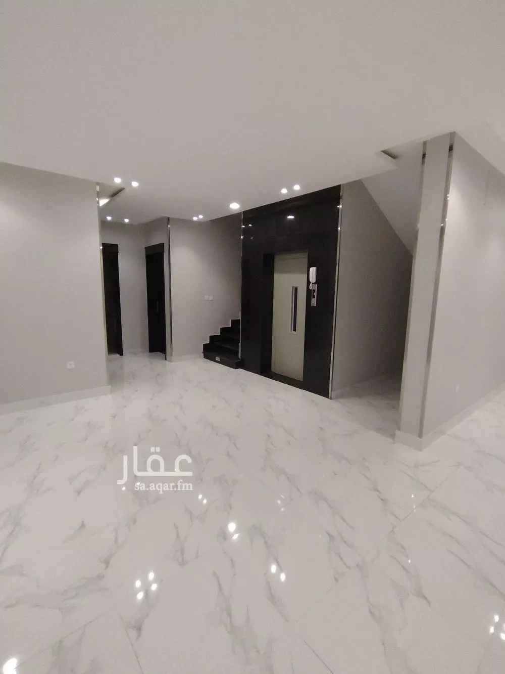 فيلا 6 غرف في الزمرد 2