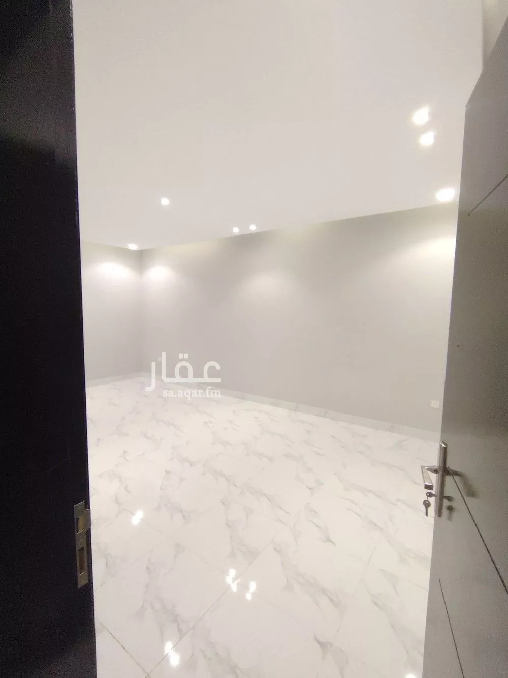 فيلا 6 غرف في الزمرد 4