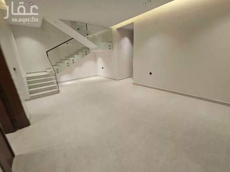 فيلا 5 غرف في الجنادرية 3