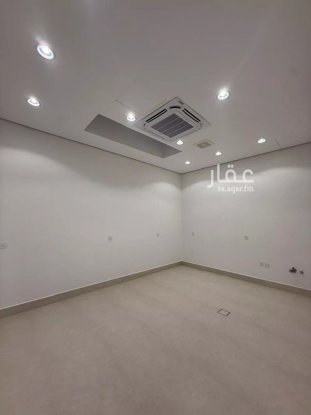 فيلا 6 غرف في المهدية 5