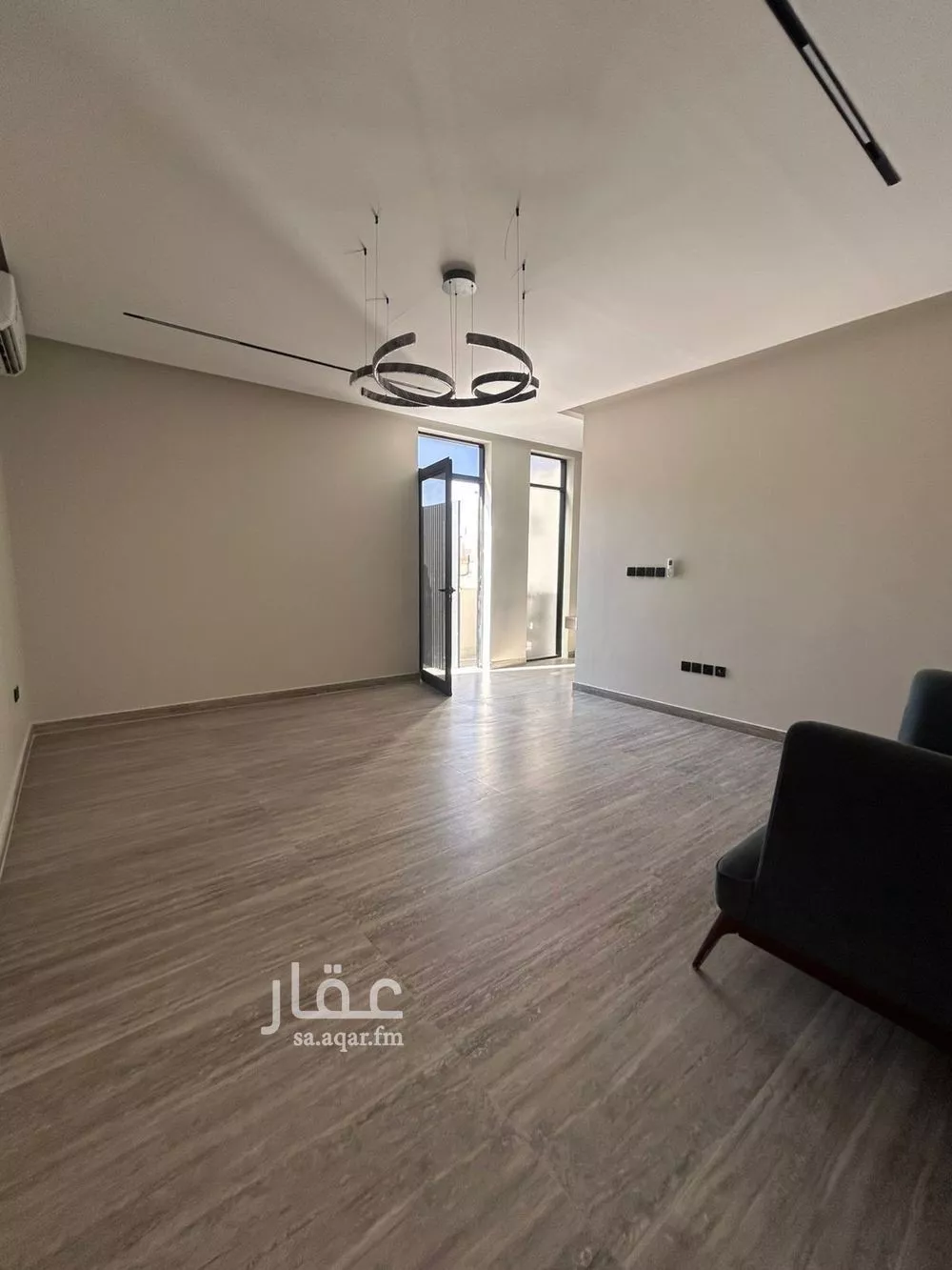 فيلا 6 غرف في المهدية 5