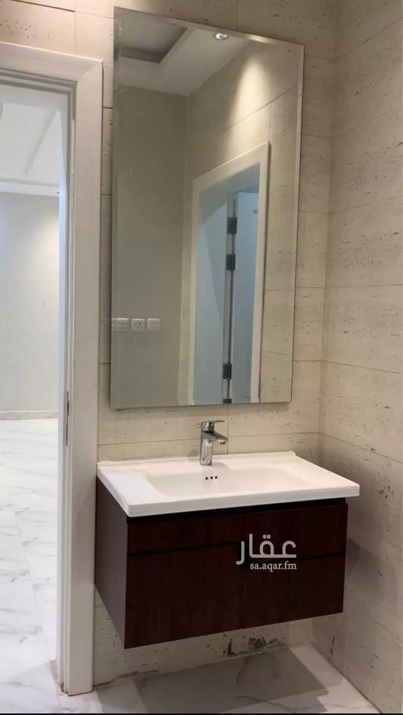 شقة 4 غرف في الياقوت 1