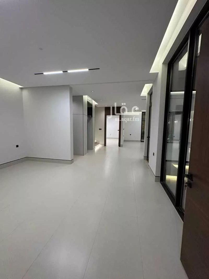 فيلا 8 غرف في المهدية 5