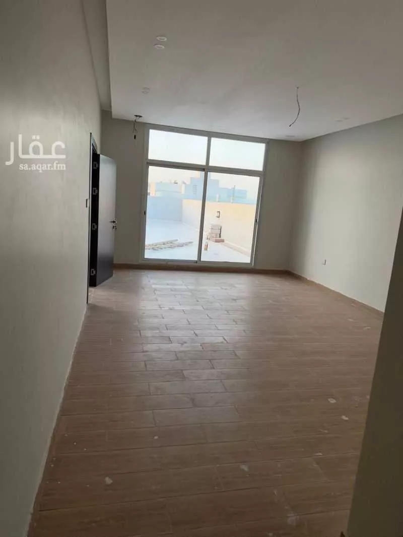 فيلا 6 غرف في الشراع 5