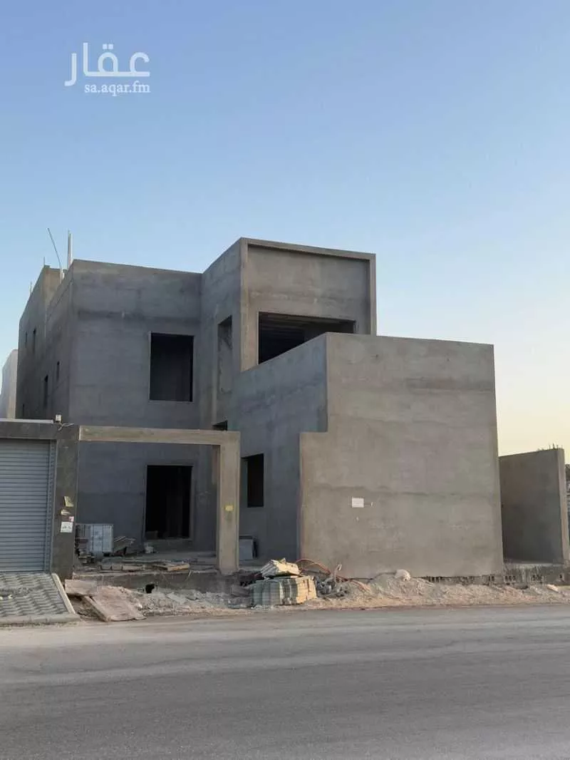 فيلا 6 غرف في الشراع 3