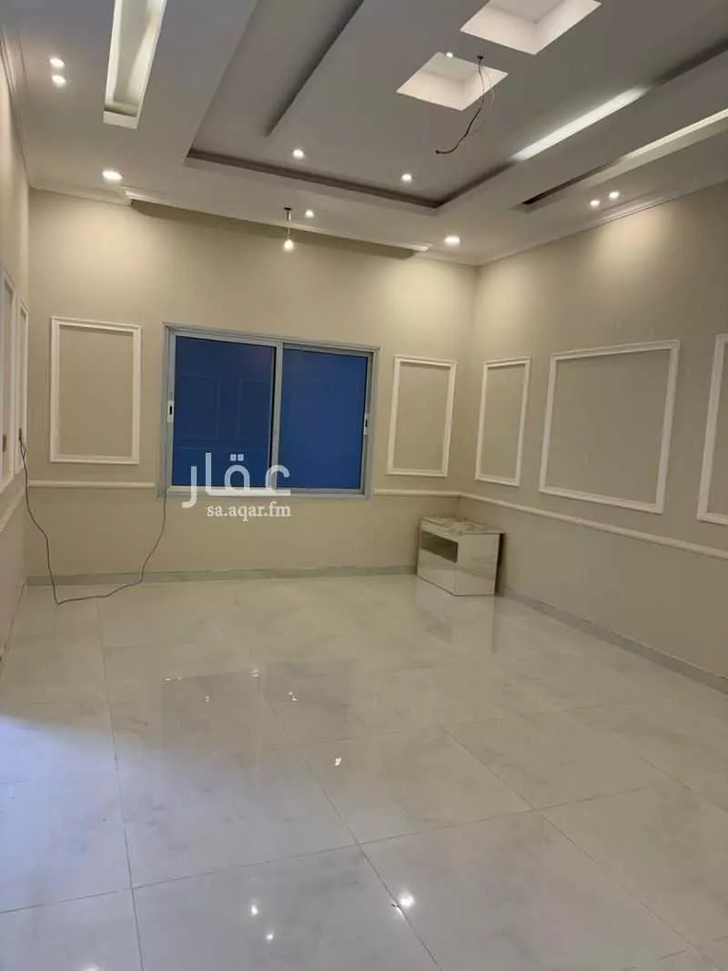 فيلا 6 غرف في الشراع 2