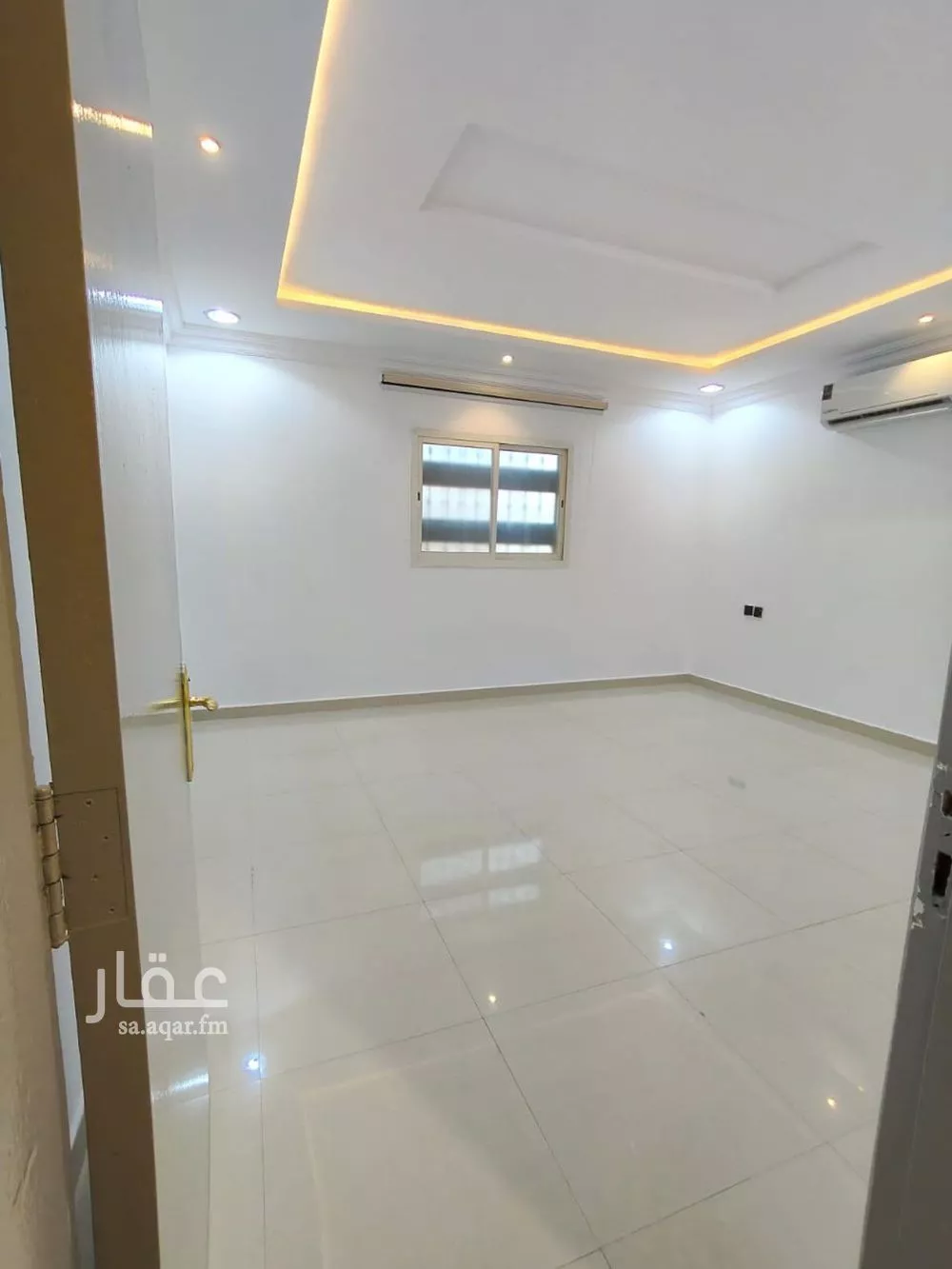 شقة 1 غرف في الملقا 1