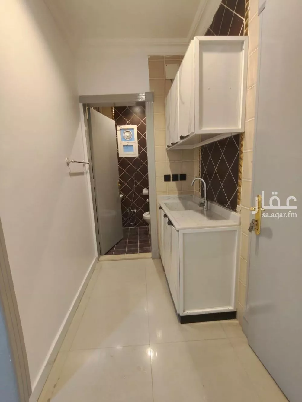 شقة 1 غرف في الملقا 3