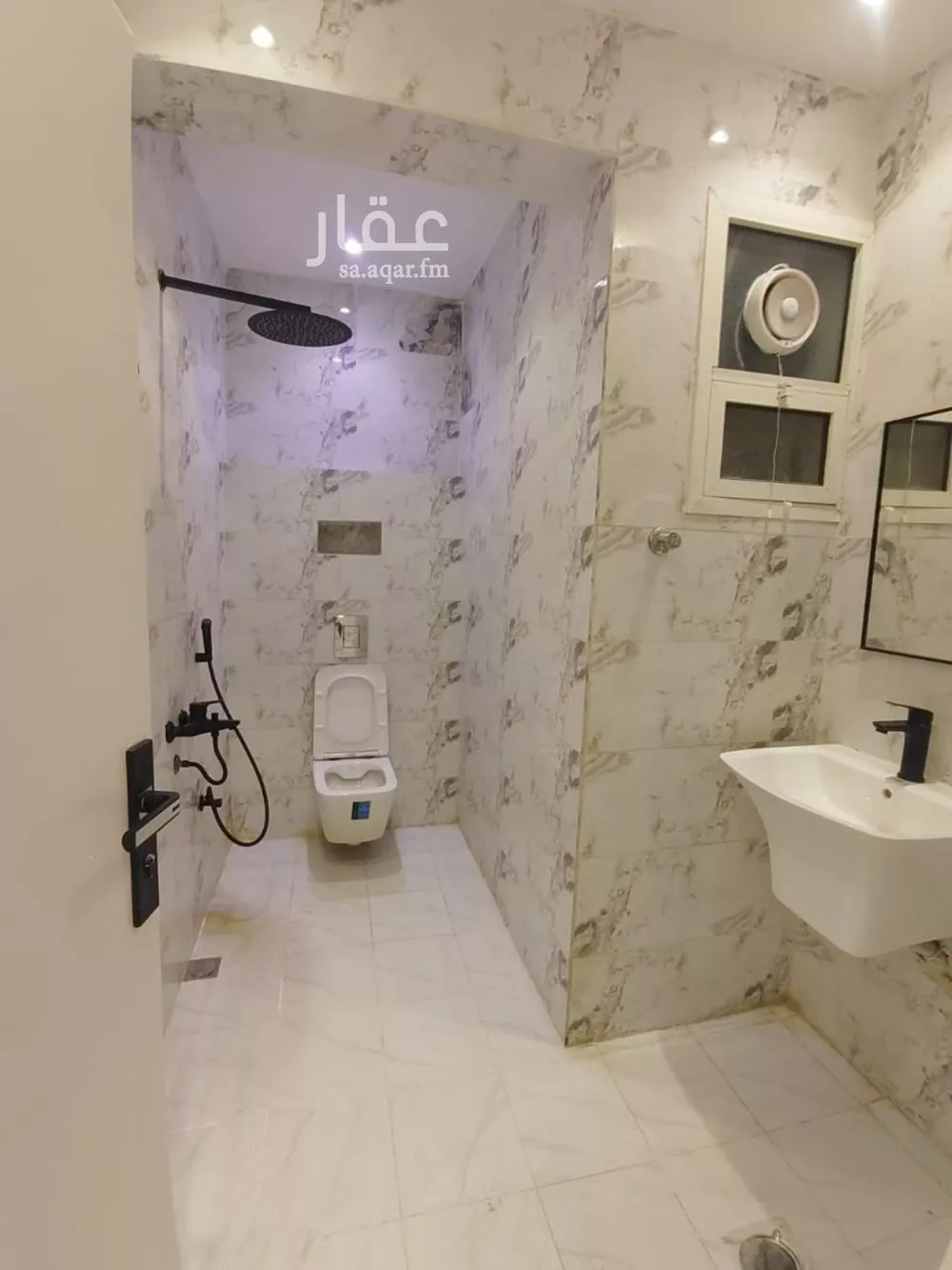 1 bedroom apartment in Al Aqiq 5