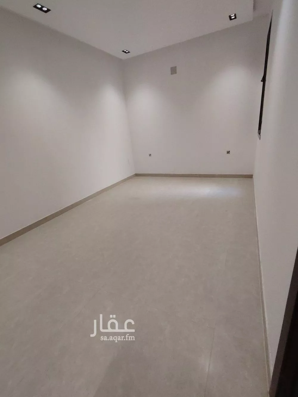 فيلا 5 غرف في الرمال 4