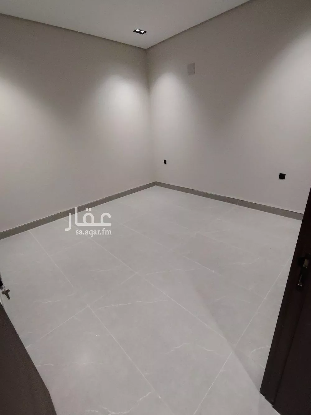 شقة 3 غرف في اشبيلية 3