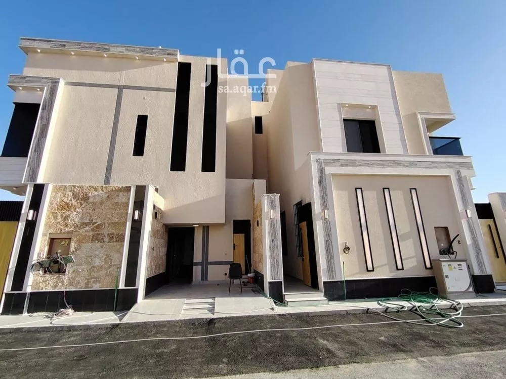 فيلا 4 غرف في الرمال 1