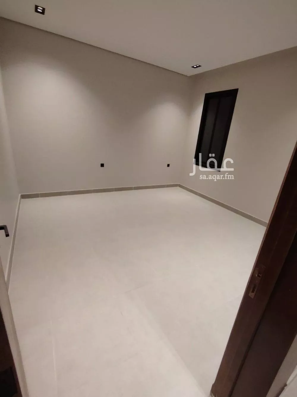 4 bedroom floor in Al Yarmouk 2