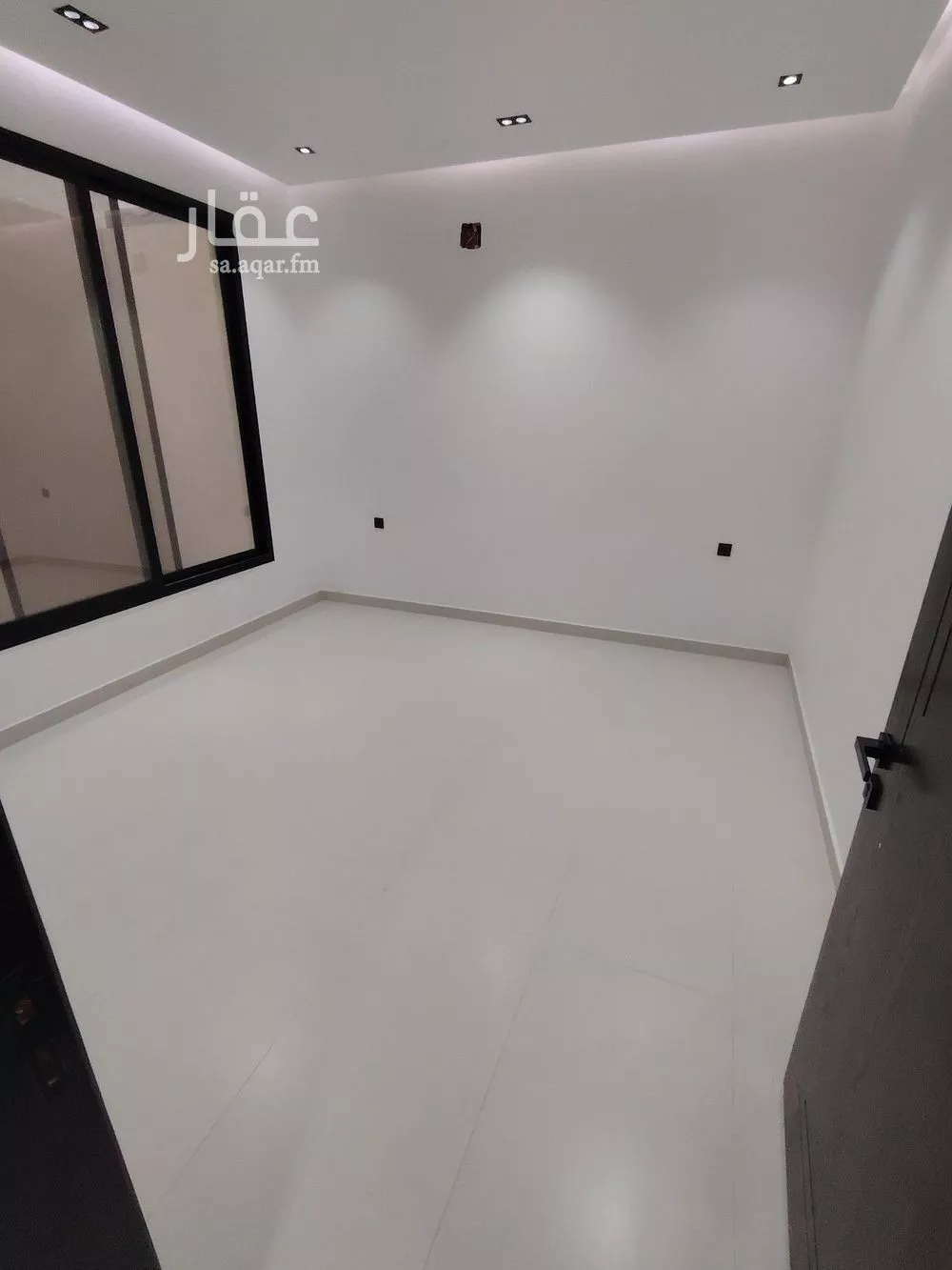 فيلا 4 غرف في الرمال 3