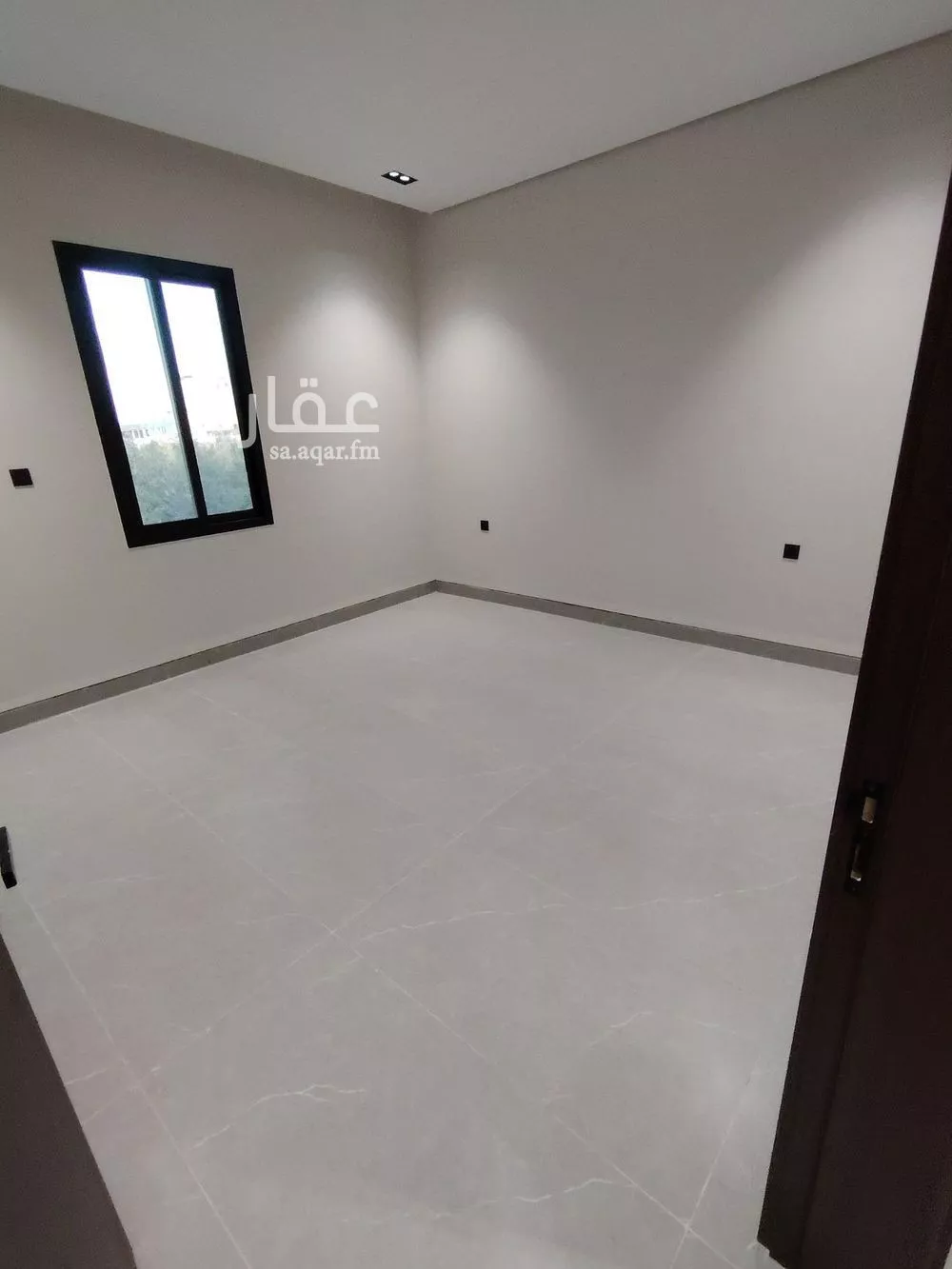 شقة 3 غرف في اشبيلية 2