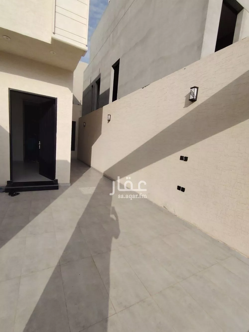 فيلا 4 غرف في الرمال 5